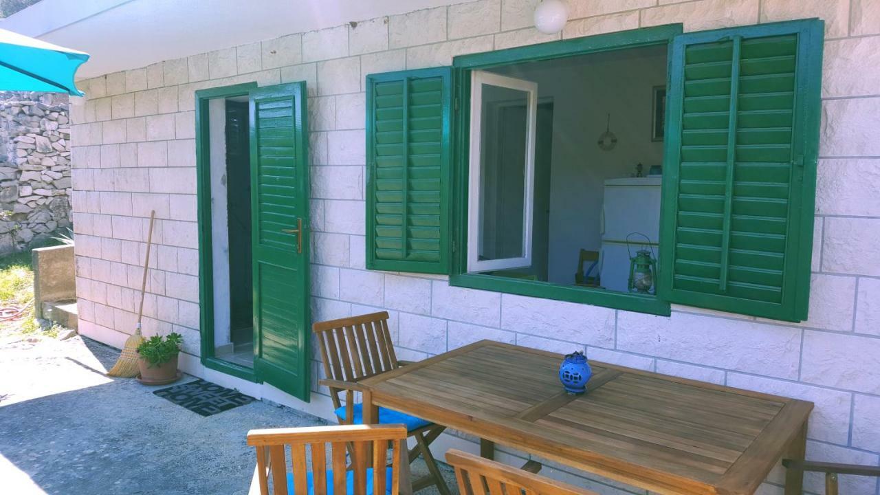 Vacation House "Pave" ポヴィヤ エクステリア 写真